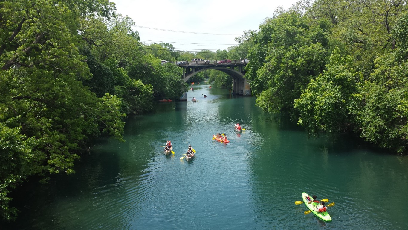8 Best Kayaking Spots in Austin, TX